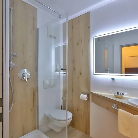 泊克麦尔酒店 3* 欧博弗莱曼