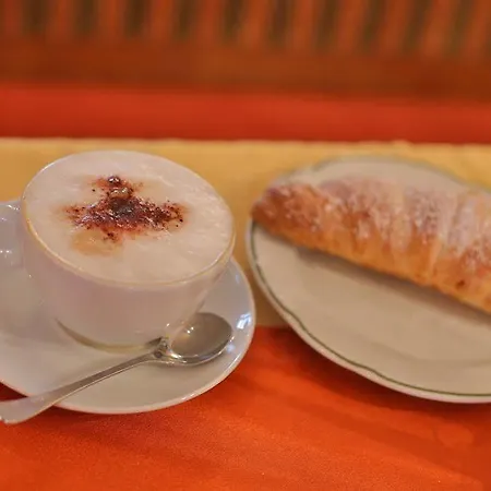 泊克麦尔酒店 酒店